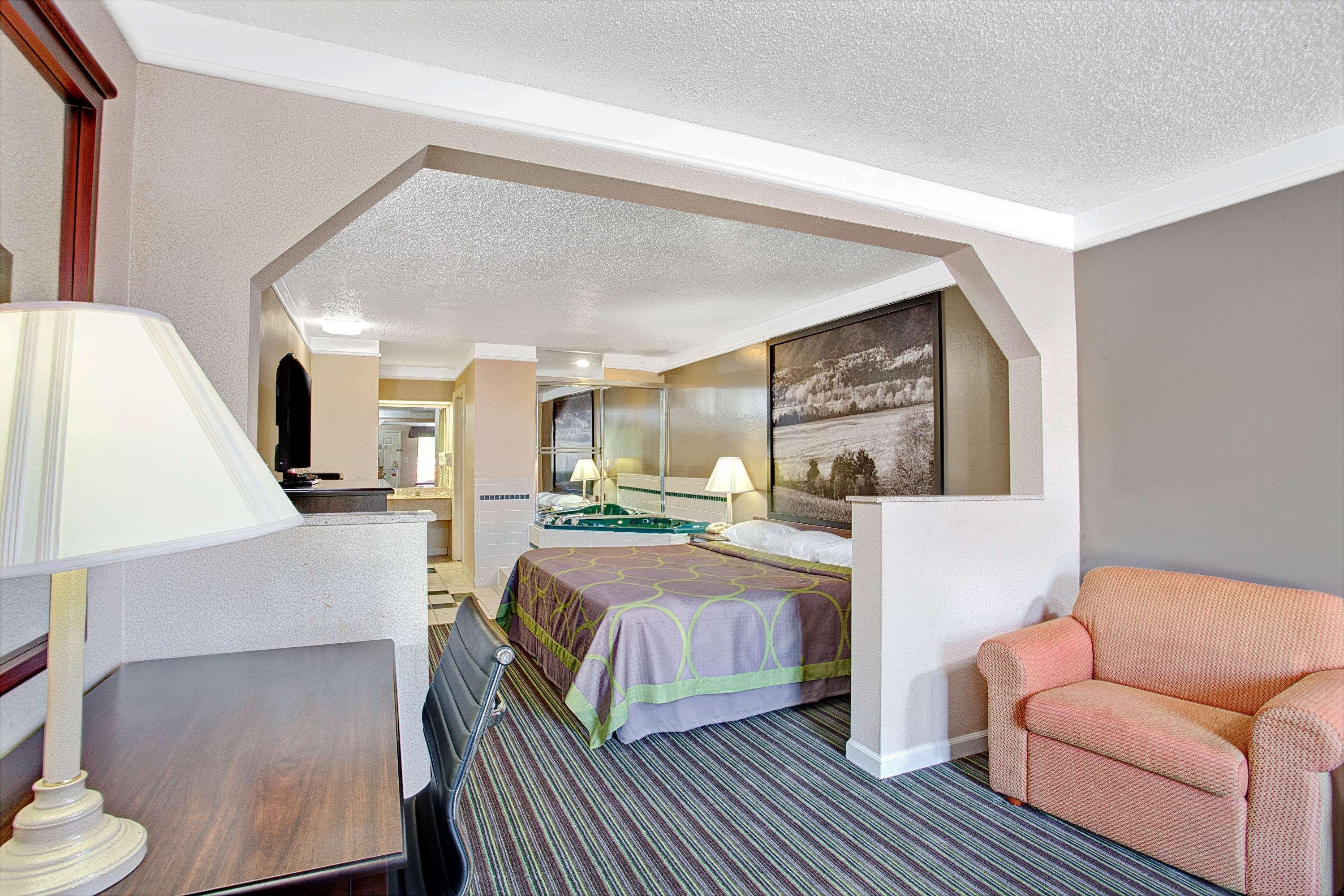 Super 8 By Wyndham Knoxville East Esterno foto